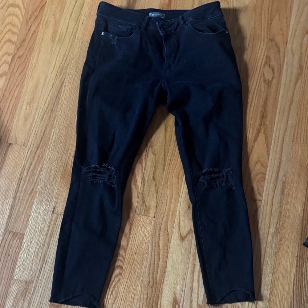 DL1961 black  Distressed Women's Jeans size 29